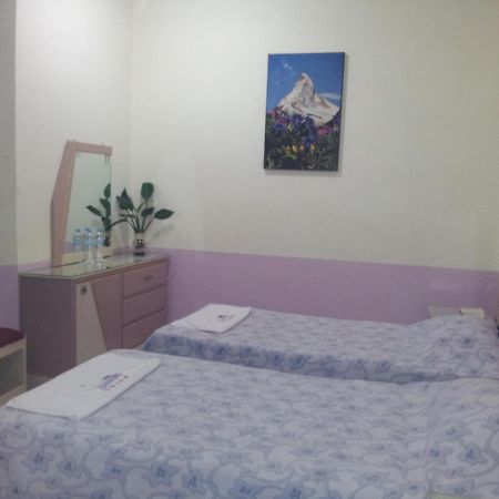 Hotel Diamante Inn Uriangato Экстерьер фото